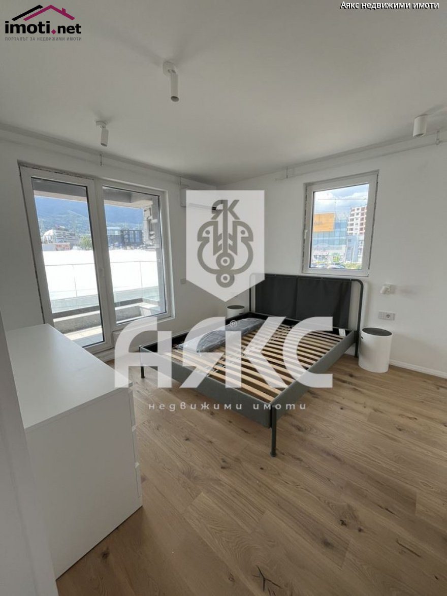 slider image