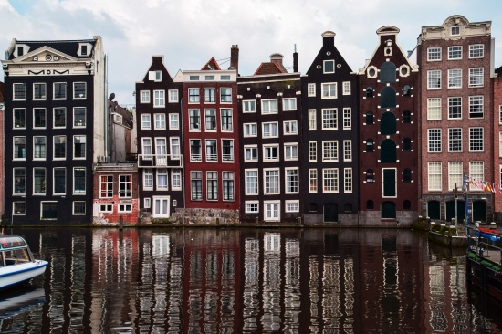 В Амстердам забраняват препродажбата на жилище до 3 г. след закупуването му