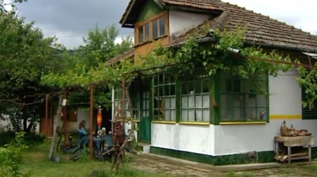 Как една запустяла къща може да се превърне в модерен селски офис? / Видео / pic
